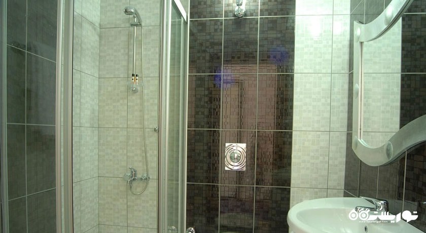 حمام و سرویس بهداشتی اتاق ها